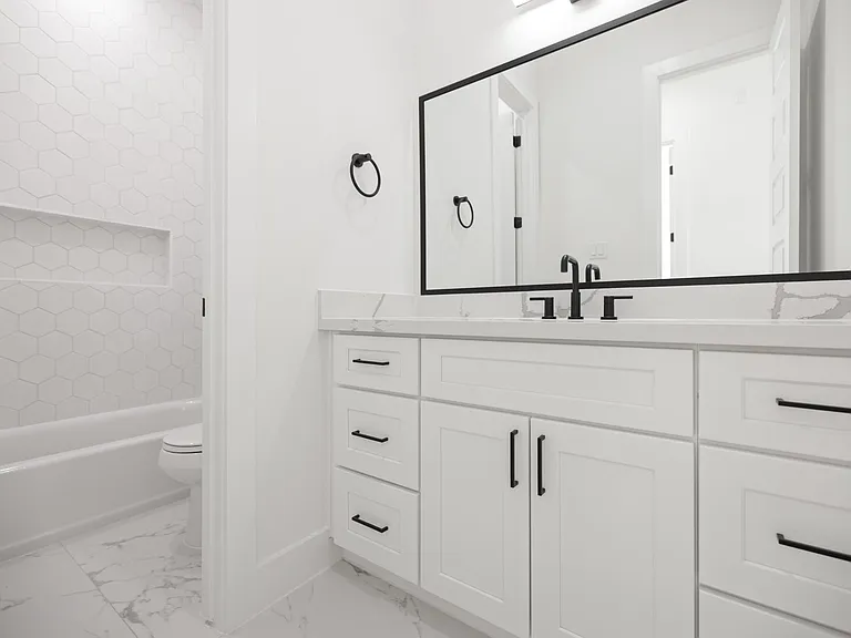 3510 Adair St — Photo 8