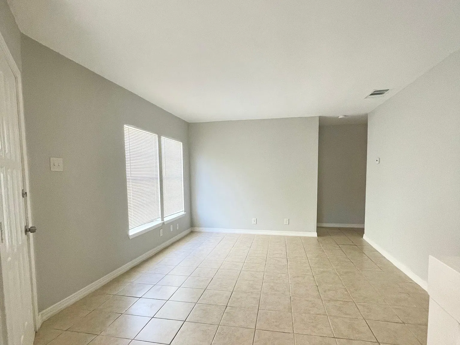 4040 Coral Sunrise — Photo 3