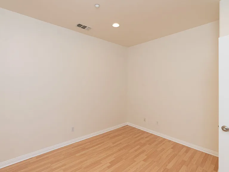 2656 Escala Cir — Photo 2