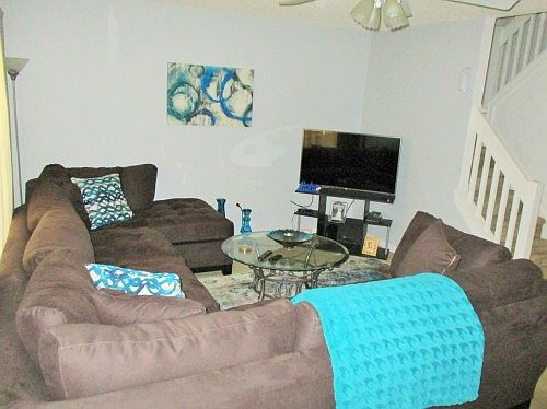 2nd image of 7663 Petrea Ln