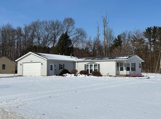 27586 Northland Dr, Sturgis, MI 49091