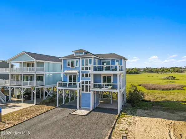 598 Ocean Boulevard W, Holden Beach, NC 28462