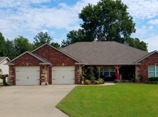62598 E 269th Trl, Grove, OK 74344