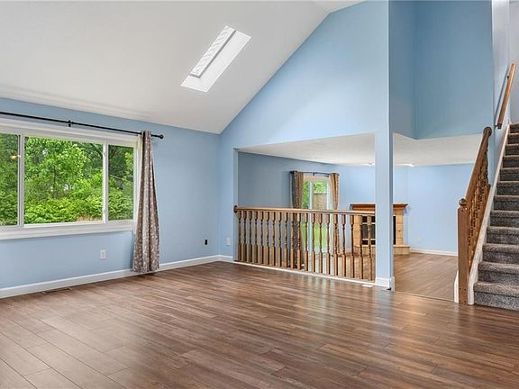 5th image of 6654 Laurel Ln #145
