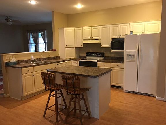 Open kitchen