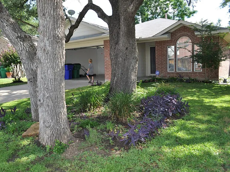 1801 Avante Dr — Photo 10