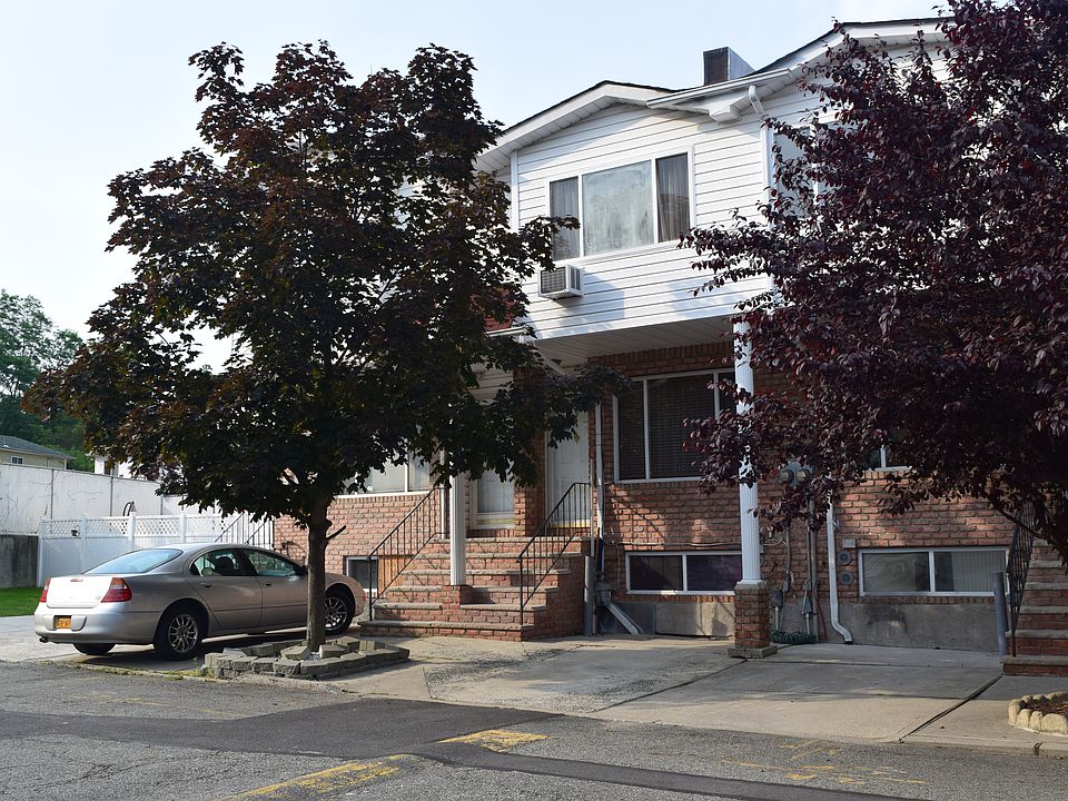 1st image of 77 Cranford Ct