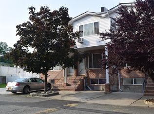 77 Cranford Ct, Staten Island, NY 10306