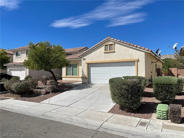6413 Sierra Sands St — Photo 2