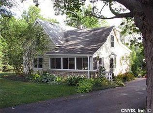 2142 Lawrence Rd, Marcellus, NY 13108