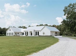 230 Dummy Line Rd, Madisonville, LA 70447