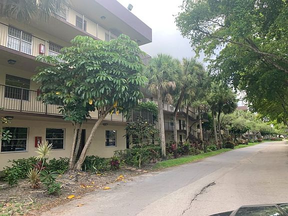5th image of 3301 NW 47th Ter