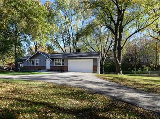 10235 W 70th St, Merriam, KS 66203