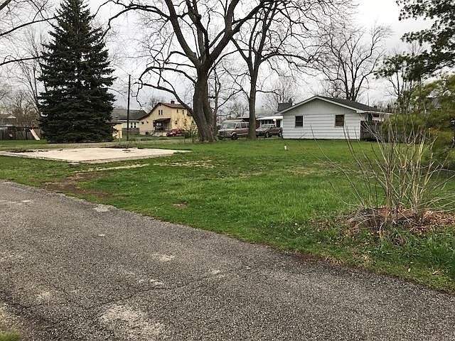 2nd image of 3909 Curtis Ave