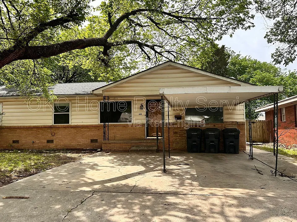 6808 NW 59th St