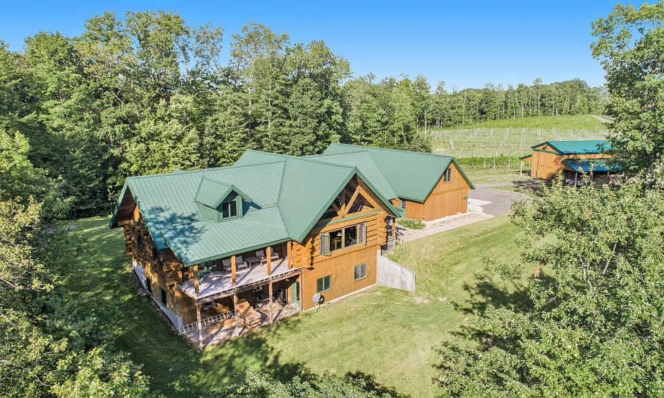 1st image of 4761 Winery Way