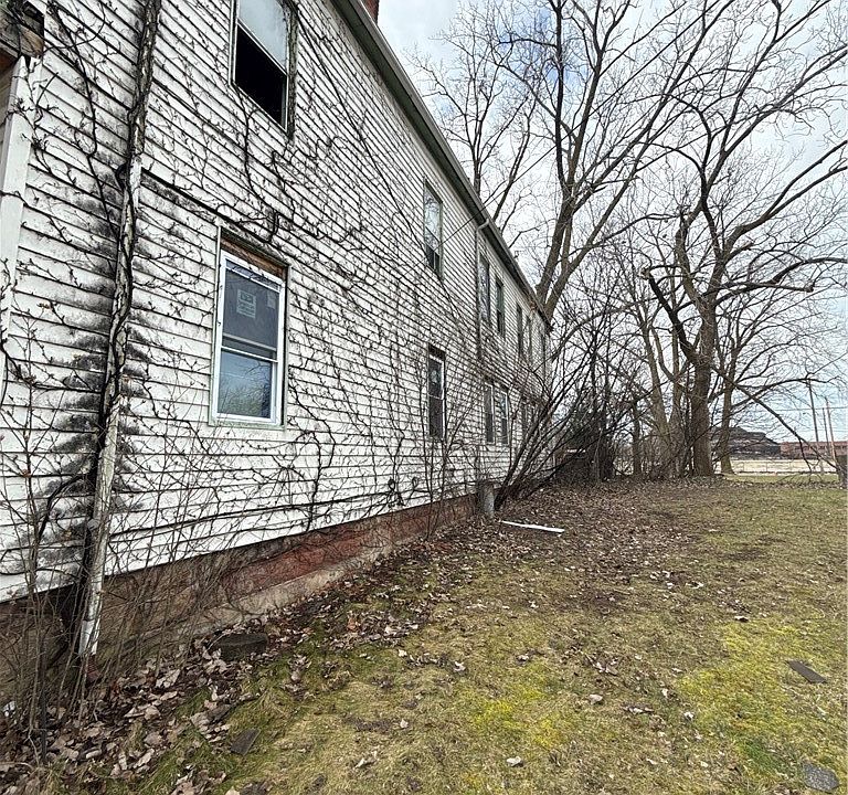 2nd image of 2182 E 68th St