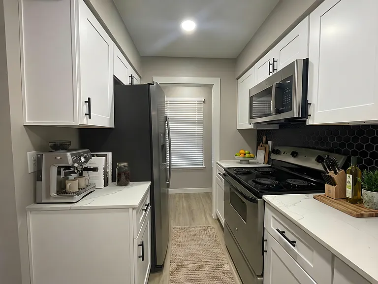 4013 1/2 Menchaca Rd #1 — Photo 12