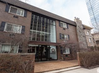 4334 N Clarendon Ave APT 209, Chicago, IL 60613