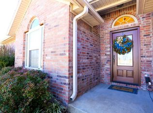 360 S Clayton Rd, Cave Springs, AR 72718