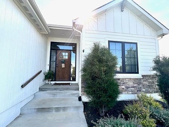 3rd image of 18112 Guinevere Ct