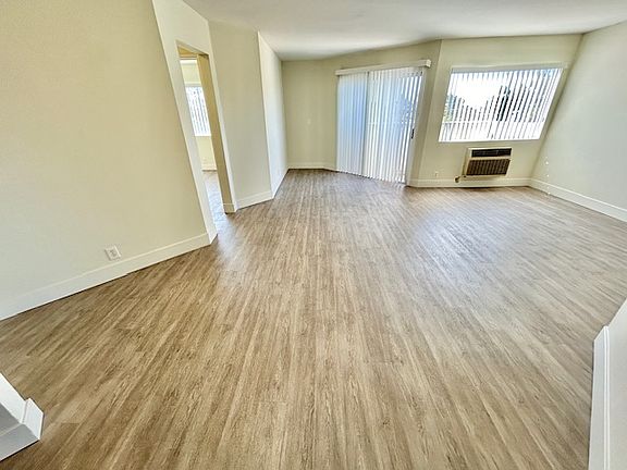 3rd image of 3782 1st Ave #304