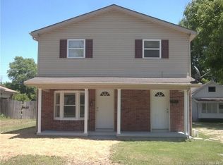 869 N 2nd St, Austin, IN
