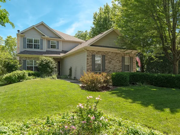 626 Carnation Dr, Oswego, IL 60543