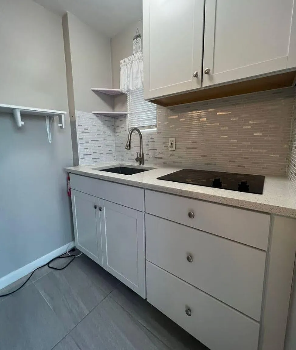 1 bed, 1.0 bath, 144 sqft, $1,290 — Photo 1