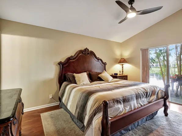 361 Hammocks Trail, Greenacres, FL 33413