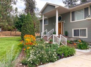 12829 W Suncrest Dr, Nine Mile Falls, WA 99026