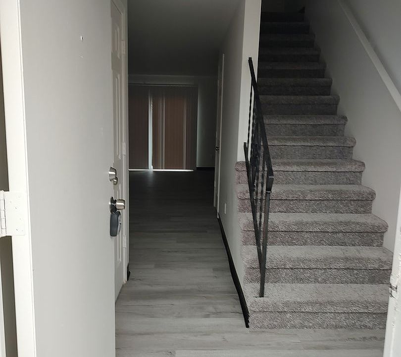 1st image of 1405 Lewis St #13