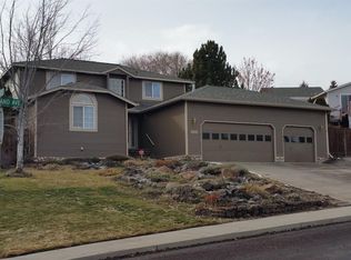 3650 SW Volcano Ave, Redmond, OR 97756