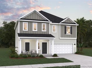 65 Knoll Top Ct, Spring Lake, NC 28390