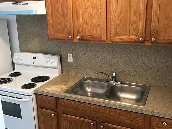 2nd image of 3981 SW 12th Pl APT 2
