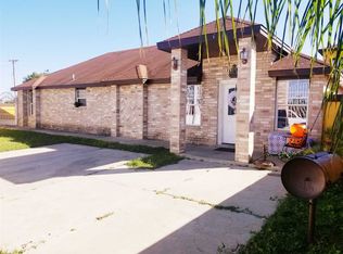 3917 Bandera Dr, Laredo, TX 78046