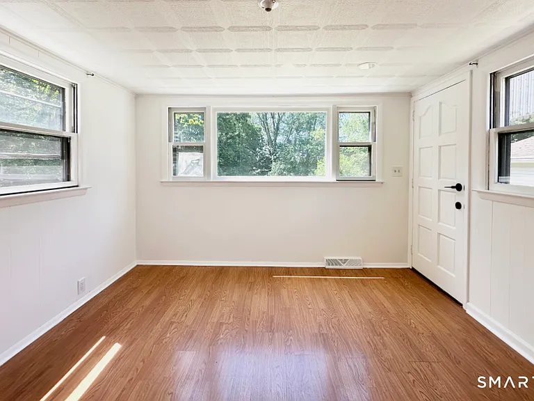 225 Battis Rd — Photo 10