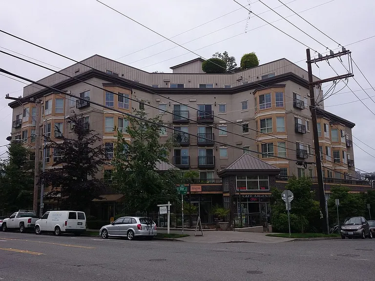 1125 E Olive St #506 — Photo 9