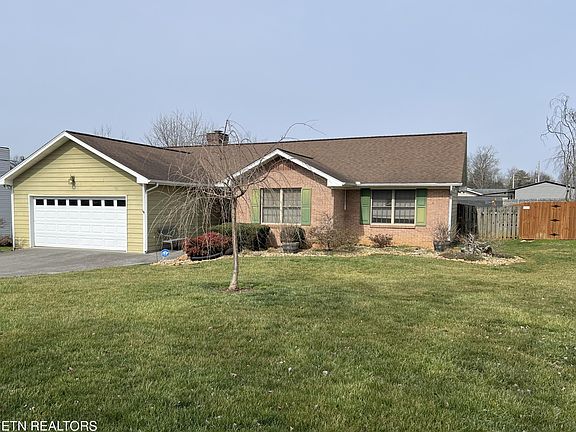 2nd image of 2638 Sherwin Rd