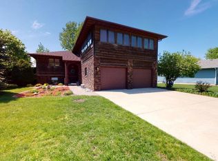 100 Woodlane Dr, Clear Lake, IA 50428