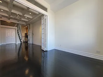 Rented by Julien Aractingi, LREB