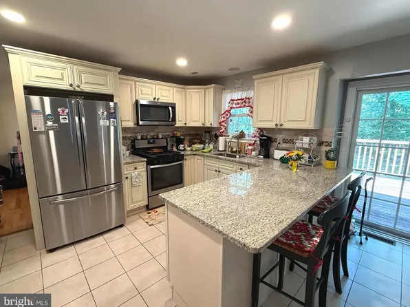 2361 Jeremy Ct, Vineland, NJ 08361