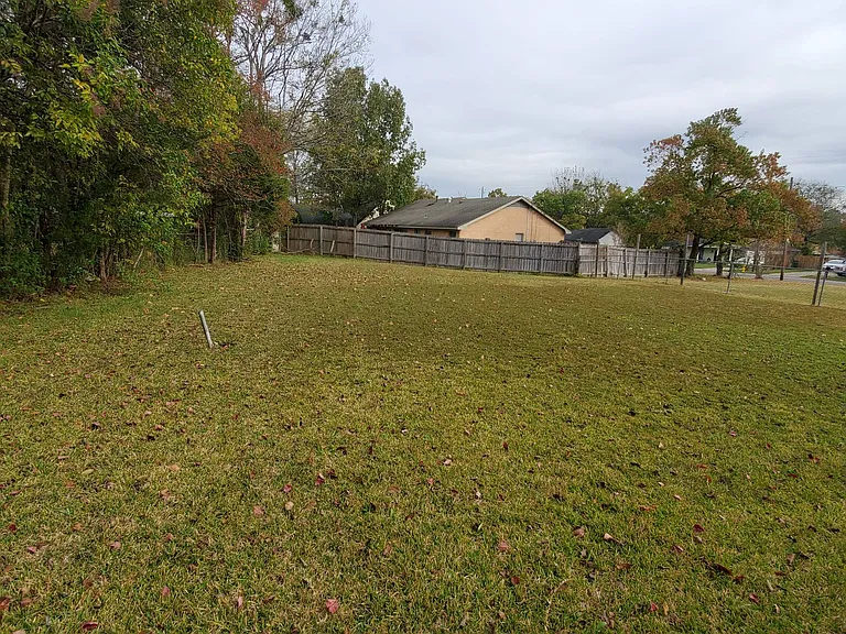3357 Meadow Ln — Photo 18
