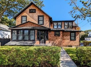 14 Robinson St, Narragansett, RI 02882