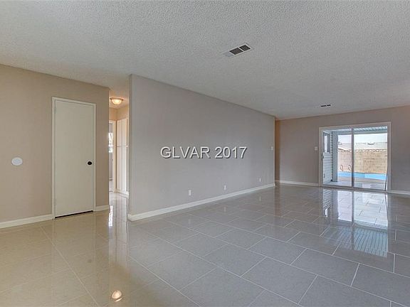5th image of 205 Zia St