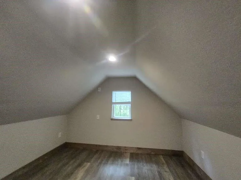 667 Miller Dr — Photo 8
