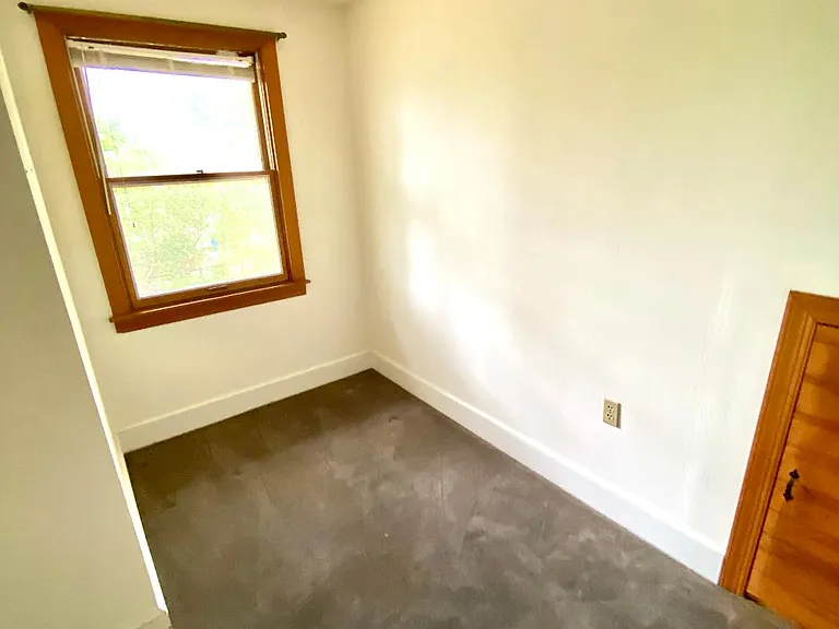 4949 Lookout Rd #HOUSE — Photo 10