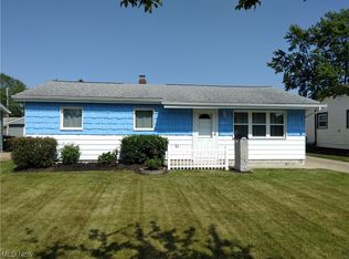 6445 Edgehurst Dr, Brookpark, OH