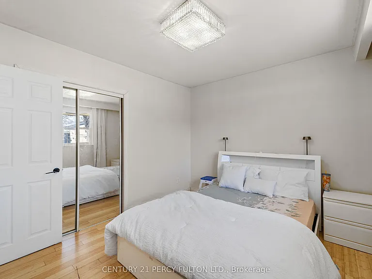 826 Brimorton Dr — Photo 13