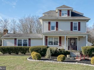 447 Chews Landing Rd, Sicklerville, NJ 08081